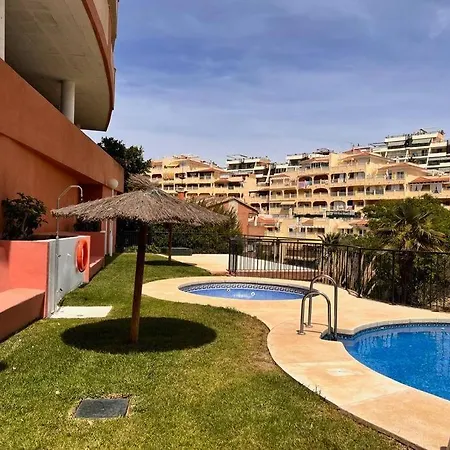 Costa Malaga Muy Acogedor Con Vistas Al Mar Terraza Gigante Verano E Invierno Parking Benalmádena